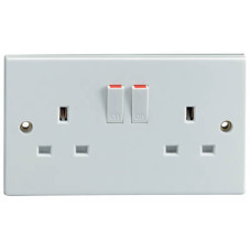 13A 3 Pin Twin Switched White Socket